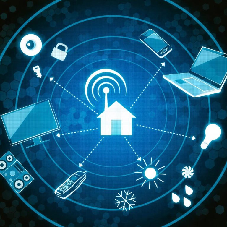 Vernetzte Geräte rund um ein Zuhause, dargestellt durch Icons und Wellenlinien.